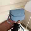 Bolsa de Ombro Transversal Sela Casual Cor Sólida Textura Simples Semicírculo 2024 Nova Tendência Textura Ocidental para Mulheres
