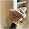 Bolso de Terciopelo Peludo Transfronterizo para Mujer en Otoño e Invierno, Versátil Bolso Cruzado Nuevo 2025 de Cadena Nicho, Bolso Cubo de Peluche tipo Satchel
