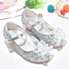 Zapatos de cristal de Cenicienta primavera y otoño zapatos de princesa de una sola capa para niñas tacones altos para niños zapatos de vestir de cuero para niños zapatos de actuación para niños