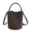 Bolso de Cubo de Mano de Gama Alta para Viajes Diarios Otoño 2026 Nuevo Bolso Retro de Hombro Único para Madre e Hijo Bolso Cruzado de Gama Alta para Mujer