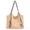 Bolso de hombro vintage de gamuza de gran capacidad 2026 para mujer, nuevo, de invierno, nicho, bolso tote para debajo del brazo