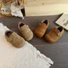 Zapatos Pequeños de Cuero Estilo Coreano para Niñas 2026 Otoño Nuevo Estilo Suela Suave Transpirables Zapatos de Princesa para Niños Cálidos con Más Terciopelo Zapatos para Bebé