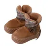 Novas botas de neve de cano alto estilo europeu e americano forradas com pele para mulheres, outono e inverno, forradas com fleece, quentes, que aumentam a altura, antiderrapantes, sapatos de algodão com cobertura total do calcanhar