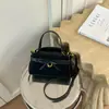 Bestseller transfronterizo: bolso bandolera retro sencillo para mujer, nuevo modelo 2026, nicho versátil de moda para el trabajo, bolso de hombro y bolso de mano para mujer