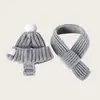Sombreros para Mascotas de Otoño e Invierno Sombreros de Lana Tejidos de Año Nuevo para Mascotas Gatos y Perros de Pelo Corto Calentadores con Orejas Expuestas Cubrecabezas con Pompón