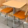 Mesa y Sillas de Comedor de la Misma Cadena de Pollo Laoxiang, Mesa y Silla Comercial para Restaurante de Catering, Tienda de Fideos, Tienda de Té con Leche, Restaurante Malatang, Comida Rápida