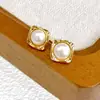 Brincos de Prata S925 com Pérolas Naturais de Água Doce Incrustadas, Simples e Versáteis, Vários Estilos de Pérolas, Novos Brincos 2026 Atacado