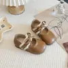 Zapatos Rojos de Princesa para Niñas Estilo Nuevo Primavera y Otoño Suela Suave Antideslizantes Encaje de Niña Lazo de Mariposa Zapatos de Bebé Zapatos Individuales para Niñas Pequeñas