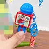 Auténtico Serie de Micrófonos de Crayon Shin-Chan Llavero Lindo Femenino Exquisito Colgante para Mochila Escolar Colgante de Muñeca de Dibujos Animados