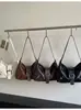 Bolso de gran capacidad para viajeras transfronterizas, nueva colección otoño 2026, bolso de hombro retro moderno y versátil