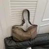Colección nueva 2026: diseño único, bolso plisado para el trabajo, bolso cruzado elegante, bolso tipo dumpling de PU de color sólido de alta gama a la moda
