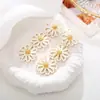 Pendientes Estilo Resort Bohemio Transfronterizos, Pendientes de Margarita Tejidos de Colores, Pendientes Florales Huecos de Rafia Hechos a Mano