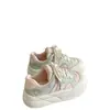 Nuevos Tenis Casuales de Otoño para Mujer 2026 Versátiles Zapatos Blancos de Suela Gruesa para Combinar con Faldas Nicho Zapatos de Pan para Estudiantes para Mujer