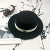 Sombrero de Lana Otoño e Invierno Francés Estilo Británico Transfronterizo Sombrero Jazz Letra m para Mujer Sombrero Estándar de Exportación