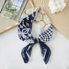 Lenço Quadrado Pequeno de Algodão e Linho Fino Fresco Respirável Feminino Macio Artístico Decorativo Lenço Pequeno Lenço de Verão Feminino Lenço Pequeno Versátil
