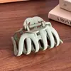 Presilha de Garra Simples Fosca Estilo Coreano para Mulheres com Cabelos Grossos, Adequada para Penteados Presos na Nuca, Presilha Tubarão com Toque de Luxo, Acessório de Presilha de Cabelo Abóbora