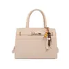 Bolsa de ombro estilosa e minimalista, elegante e sofisticada, perfeita para o dia a dia, design quadrado pequeno, nova coleção 2026, bolsa de mão casual feminina