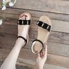 Calientes en stock Sandalias planas para mujer 2024 Verano Nueva llegada Todo-Combinable Moda Vestido Una palabra Ropa exterior ol Viajero