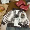 Chaqueta de otoño unisex a rayas para niños con cuello de solapa, con un divertido estampado de cachorro, suave y cómoda para el uso diario