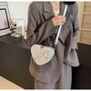 Bolso pequeño de chica estilo coreano color liso bolsa de costura en forma de corazón bolso de mujer simple para ir al trabajo bandolera de hombro bajo el brazo