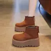 Botas Martin da Moda para Mulheres Petite com Solado Grosso Inverno 2025 Novas Confortáveis de Pelúcia Quentes Super Tendência Botas Slim