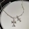 Colar Cruz Dupla para Mulheres, Decoração de Pingente, Acessório Barroco de Nicho de Luxo Leve, Joia de Corrente para Clavícula da Moda, Estilo Geométrico