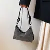 Moda Nicho Hot Drilling com Diamante Bolsa de Ombro Único para Axila Feminina Nova Exportação Estrangeira Explosiva Bolsa Pequena de Diamante Brilhante Bolsa Transversal para o Dia a Dia