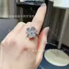 Fanjia Oro de 18 Quilates Color Chapado Pétalos de Trébol Llenos de Diamantes Cadena para Clavícula de Trébol Colgante de Flor Única Anillo de Nicho de Flor