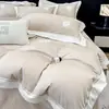 Estilo luxo leve conjunto de quatro peças bordado 100S algodão de fibra longa de Xinjiang, capa de edredom bordada de alta qualidade 100% algodão, lençol, conjunto de cama