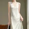 Vestido Largo Casual Sin Mangas de Hielo de Seda con Volantes Sencillo de Color Sólido Cuello en U para Mujer, Transpirable, Cómodo, con Perlas, Estilo Francés, Hasta la Rodilla