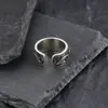 Anillo Vintage de Dedo con Pez Saltando para Hombres, Personalidad de Moda, Estilo Minimalista, Anillo Ancho de Dedo Índice de Plata Tailandesa Imitación, Anillo Abierto Versátil de Moda