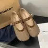 Zapatos Mary Jane de moda tejida hueca con hebilla para mujer, 2 cm, nuevos zapatos planos estilo ballet francés 2026