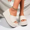 Zapatillas de cuña para mujer, para uso exterior en verano, sandalias de moda con suela gruesa, tacones altos, nuevo estilo de verano 2026, sandalias casuales para exteriores
