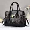 Bolso de Mujer Exquisito Bolso con Patrón de Cocodrilo para Mujer Gran Capacidad Lujo Ligero Versátil de Moda Bolso de Hombro Único