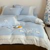 Conjunto de Quatro Peças de Algodão com Gaze Enrugada de Camada Dupla Bordado de Coelho Fofo de Desenho Animado para Crianças Conjunto de Três Peças de Roupa de Cama Fresca Coreana Fofa