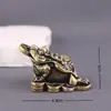 Moneda de Latón Atrae Fortuna, Adorno de Sapo Dorado, Mascota de Té, Decoración de Mesa para Ceremonia del Té, Lingote de Sapo Dorado de Tres Patas, Adorno de Mano Antiguo