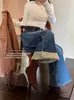 Suxinlan/YOUMO Estilo Lujo Ligero Otoño/Invierno Elástico en Cuatro Direcciones con Felpa Jeans Microcampana para Mujer Z6208-7 (con cinturón)