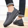 Sapatos de Pano Old Beijing para Homens, Antiderrapantes, com Solado Macio, Respiráveis, Confortáveis, Leves, Slip-On para Homens de Meia-Idade e Idosos, Sapatos de Pai, Sapatos Casuais