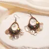 Estilo Étnico Retro Conchas Caladas Geométricas Redondas Forma de Gota Ganchos para Orejas Nicho de Gama Alta Elegantes Pendientes con Estilo para Mujeres