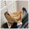 Bolso popular de este año para mujer, otoño e invierno 2022, nuevo diseño de nicho, bolso de hombro, bolso de bola de masa colgante de moda de alta gama