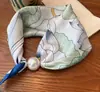 Colar de lenço de seda com pérolas e fecho magnético para mulheres, corrente fina para clavícula de verão, lenço pequeno retrô francês, lenço decorativo para o pescoço
