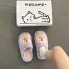 Lindas pantuflas de peluche de helado de dibujos animados para mujer, colección otoño/invierno 2026, suaves y cómodas para usar en exteriores, versátiles y con forro polar, con diseño de punta peluda