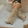 Botas femininas de comércio exterior transfronteiriço com bico fino, cano largo, fivela de metal reta, botas de comprimento médio, tamanho grande, salto grosso, botas femininas estilo calça