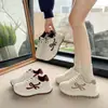 Zapatillas de Moda Tendencia 2025 Otoño e Invierno Nuevo Estilo Coreano Retro Zapatos de Papá Suela Gruesa Casual Zapatos Blancos para Mujer