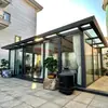 Puertas y ventanas de solio hechas a medida en Beijing, incluyendo diseños para balcones y terrazas, así como sistemas de vidrio templado para azoteas de villas
