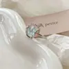 Anillo de circonita estrellado con diseño de río estrellado para mujer, ligero, lujoso, elegante, moderno, personalizado, combinable.