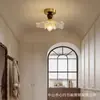 Lustre Vintage de Madeira de Nogueira com Pétalas para Sala de Jantar, Luminária Simples de Três Cabeças Estilo Longo para Balcão de Bar e Mesa de Jantar, Luminária de Corredor Estilo Lótus Retro Francês