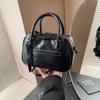 Bolsa de Ombro Transversal de Nicho Transfronteiriça para Mulheres 2026 Nova Coleção Outono e Inverno com Acabamento de Luxo, Bolsa Quadrada Pequena Fashion e Versátil
