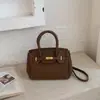 Bolso de Mano Pequeño Elegante de Gama Alta 2026 Modelo Nuevo Bolso de Mujer Moderno Popular Versátil Bolso Cruzado Bolso Tote de Moda