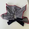 Goma para el pelo de retazos a cuadros azul marino estilo coreano, pañuelo cuadrado con un toque vintage de alta gama, scrunchie versátil, pinza para flequillo